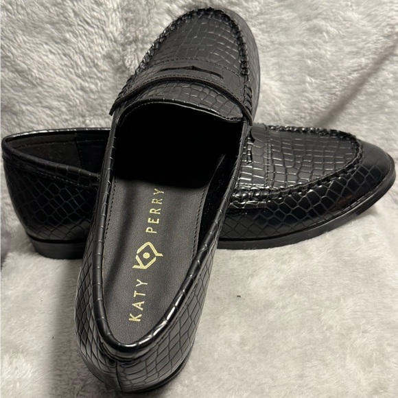 Katie Perry Women Black  Penny Loafers - Picture 11 of 12